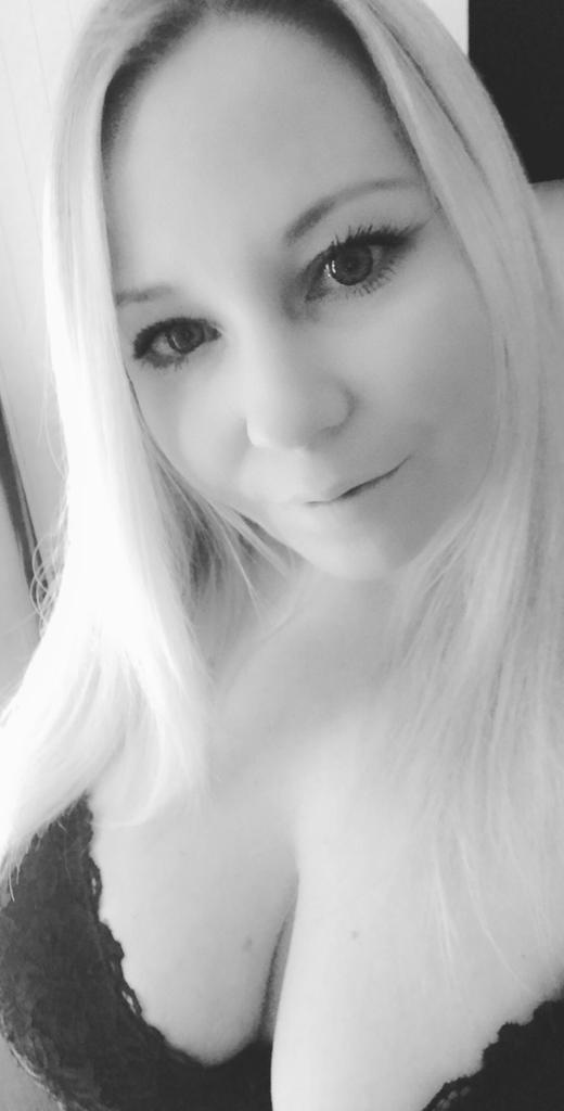 SandraLou 10 SandraLou 10